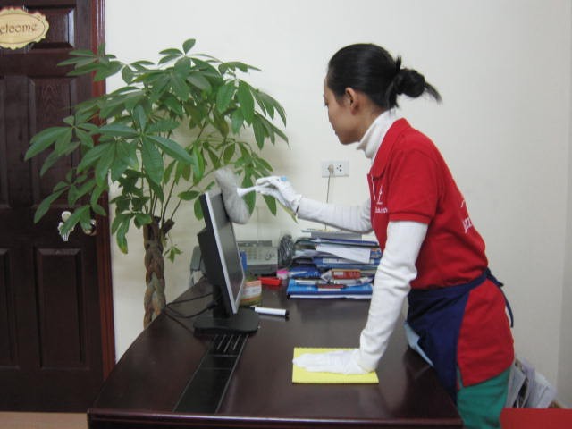 Vệ sinh văn phòng định kỳ 